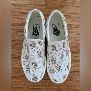 Vans Women's 7.5 Floral/Marshmallow Canvas Skate Slip-on Sneaker